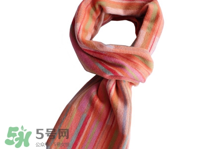 三月份能戴圍巾嗎？三月份戴圍巾熱嗎？