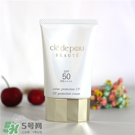 cpb防曬是物理防曬霜嗎?cpb防曬霜悶痘嗎? cpb防曬是物理防曬霜嗎?cpb防曬霜悶痘嗎?