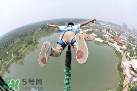 蹦極是什么感覺？第一次蹦極是什么感覺？