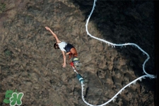 蹦極是什么感覺？第一次蹦極是什么感覺？