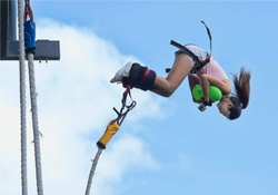 蹦極有年齡限制嗎？玩蹦極有年紀(jì)限制嗎？