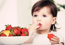 寶寶能吃草莓嗎？寶寶吃草莓好嗎？
