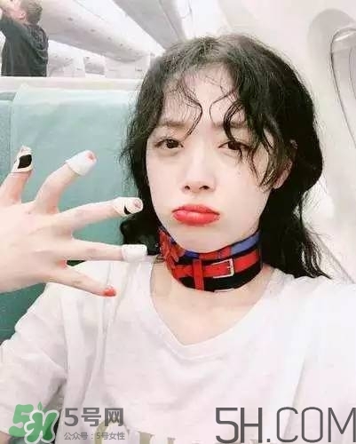 蘭蔻和雅詩(shī)蘭黛口紅哪個(gè)好？雅詩(shī)蘭黛和蘭蔻口紅對(duì)比