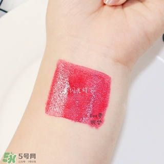 蜜桃色口紅是什么顏色？蜜桃色口紅試色