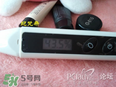 蘭蔻和紀(jì)梵希哪個(gè)好？蘭蔻和紀(jì)梵?？诩t哪個(gè)好？