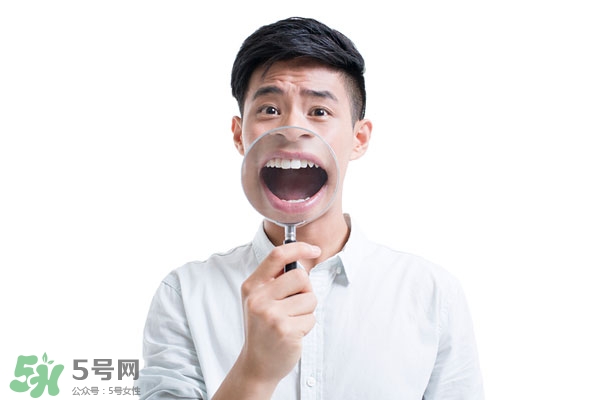 牙齒黃了怎么變白 牙齒黃怎么辦 牙齒黃了怎么變白 牙齒黃怎么辦