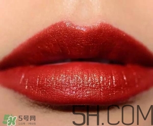 蘭蔻和雅詩(shī)蘭黛口紅哪個(gè)好？雅詩(shī)蘭黛和蘭蔻口紅對(duì)比