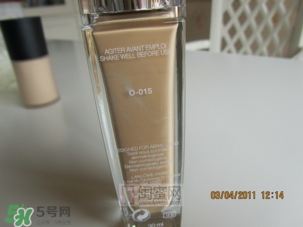 蘭蔻和阿瑪尼哪個好用？蘭蔻和阿瑪尼粉底液對比