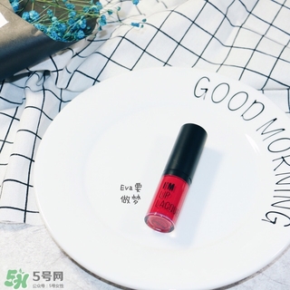 蜜桃色口紅是什么顏色？蜜桃色口紅試色