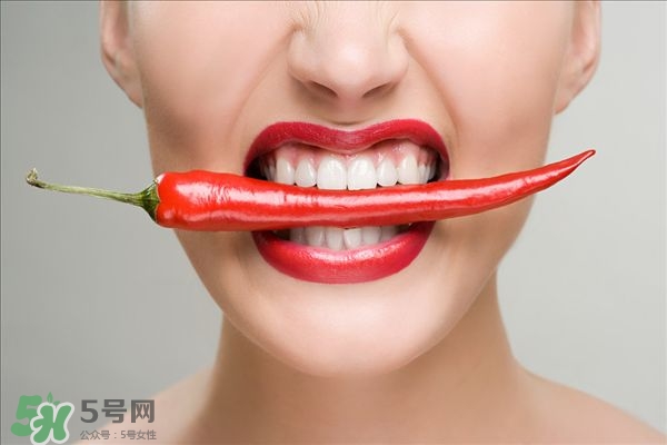 牙齒黃了怎么變白 牙齒黃怎么辦 牙齒黃了怎么變白 牙齒黃怎么辦