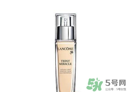 蘭蔻和迪奧粉底液哪個好？蘭蔻和迪奧粉底液對比