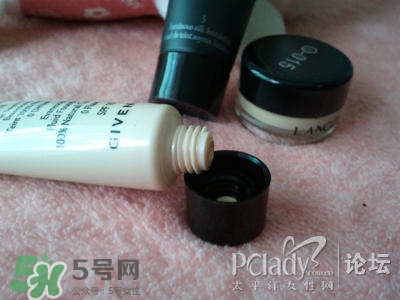 蘭蔻和紀(jì)梵希哪個(gè)好？蘭蔻和紀(jì)梵?？诩t哪個(gè)好？