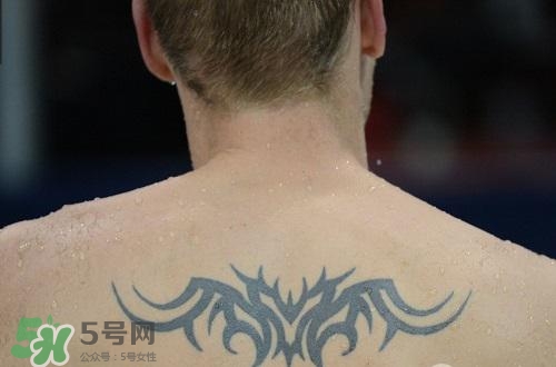 紋身后可以運動嗎？紋身后多久可以運動？