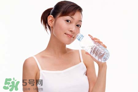 春天要多喝水嗎？春天多喝水有什么好處？