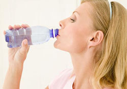 春天要多喝水嗎？春天多喝水有什么好處？