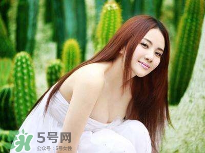 女人的胸多大才算標準？女人的胸小怎么變大？