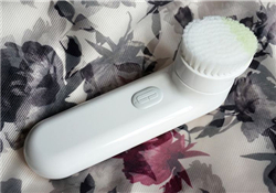 倩碧潔面儀刷頭怎么卸？倩碧潔面儀怎么替換刷頭？