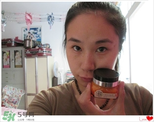 美康粉黛六勝肽回春膏怎么樣？美康粉黛六勝肽回春膏有激素嗎？