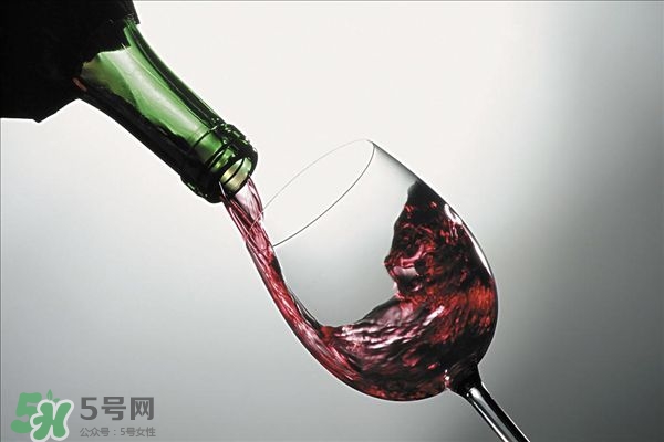 紅酒怎么喝是正確的 喝紅酒的講究 紅酒怎么喝是正確的 喝紅酒的講究