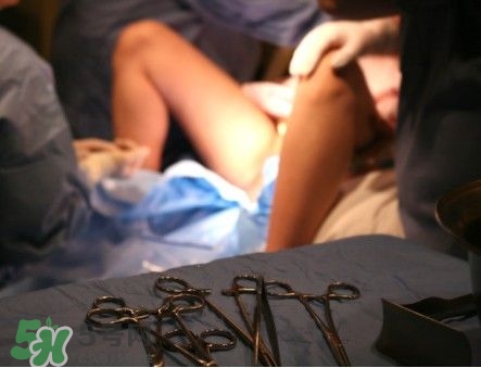 順產(chǎn)都要側切嗎？順產(chǎn)要側切會打麻藥嗎？