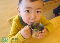 諾如病毒要多喝水嗎?諾如病毒多喝水能治療嗎? 諾如病毒要多喝水嗎?諾如病毒多喝水能治療嗎?