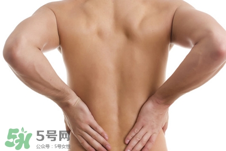 骨質(zhì)疏松會出現(xiàn)背痛嗎？骨質(zhì)疏松會引起后背疼嗎？