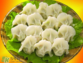 薺菜包餃子好吃嗎？薺菜包餃子根可以吃嗎？