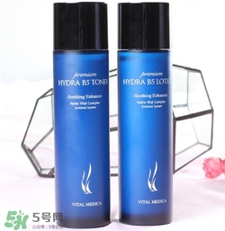 ahc水乳和春雨水乳哪個好？ahc和春雨水乳哪個好用？