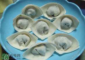 薺菜素餃子怎么做？薺菜素餡餃子怎么做好吃？