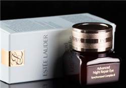 嬌韻詩(shī)眼霜和雅詩(shī)蘭黛眼霜哪個(gè)好？嬌韻詩(shī)和雅詩(shī)蘭黛眼霜哪個(gè)好用？