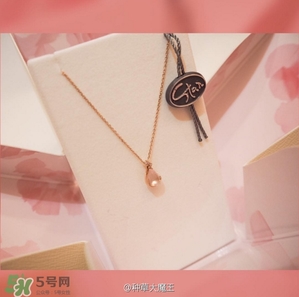 star jewelry2017櫻花限定多少錢？star jewelry櫻花項(xiàng)鏈?zhǔn)宙渻r(jià)格