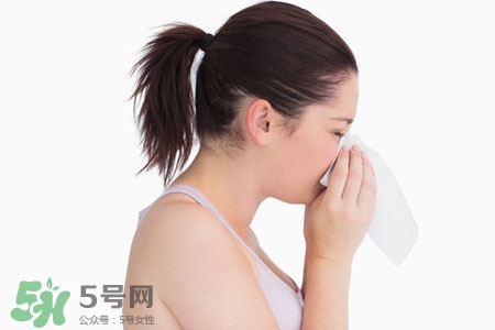 打噴嚏是風寒還是風熱？風熱感冒會打噴嚏嗎？