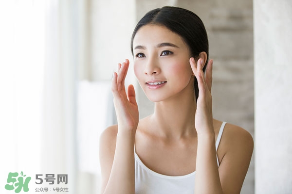 rozo氣墊多少錢?rozo水光氣墊bb霜價格 rozo氣墊多少錢?rozo水光氣墊bb霜價格