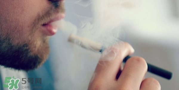 電子煙和真煙哪個(gè)危害大？電子煙和香煙哪個(gè)危害大？