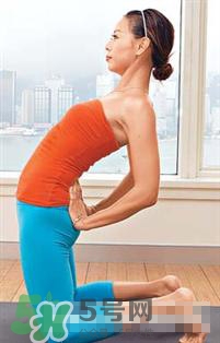 豐胸瑜伽動(dòng)作圖解 瑜伽豐胸基本動(dòng)作 豐胸瑜伽動(dòng)作圖解 瑜伽豐胸基本動(dòng)作