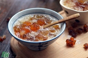 桃膠的功效與作用 桃膠有什么作用 桃膠的功效與作用 桃膠有什么作用