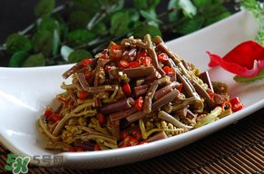 蕨菜苦能吃嗎？蕨菜苦的吃了會(huì)中毒嗎？