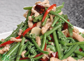 蕨菜不能和什么一起吃？蕨菜和什么不能一起吃？