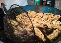 馓子中面油鹽比例多少？油炸馓子怎么和面？