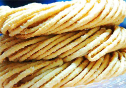 馓子是哪里的特產(chǎn)？馓子是哪個(gè)民族的小吃？