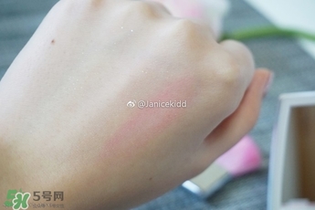 迪奧2017櫻花花瓣腮紅多少錢(qián)？2017dior櫻花腮紅專柜價(jià)格