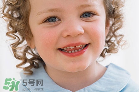 水痘會發(fā)燒嗎？小孩出水痘發(fā)燒怎么辦？