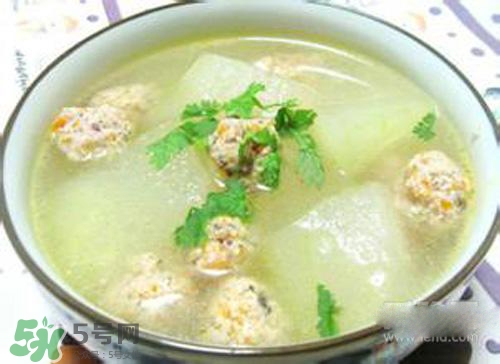 冬瓜要去皮嗎？冬瓜皮能吃嗎？