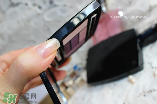 蘭蔻五色眼影怎么畫？蘭蔻眼影的畫法步驟圖