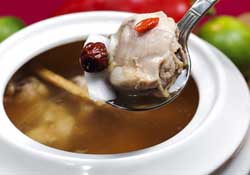 春天能喝烏雞湯嗎？春天能吃烏雞嗎？