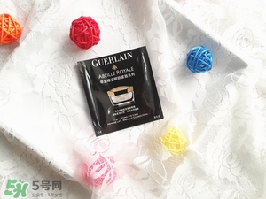 嬌蘭帝皇蜂姿眼霜怎么用？嬌蘭帝皇蜂姿眼霜使用方法