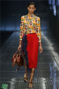 2017米蘭時(shí)裝周prada春夏系列 2017米蘭時(shí)裝周prada新品搭配 2017米蘭時(shí)裝周prada春夏系列 2017米蘭時(shí)裝周prada新品搭配