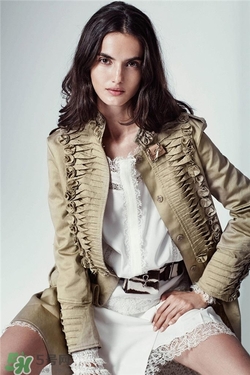 春天穿什么顏色衣服好看？春季流行穿什么顏色衣服？