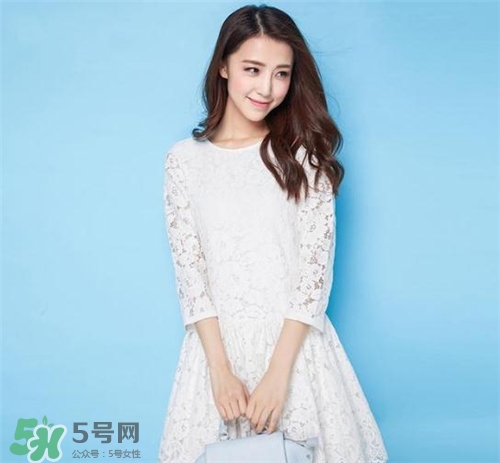 春天可以穿裙子嗎？春天穿裙子怎么搭配？