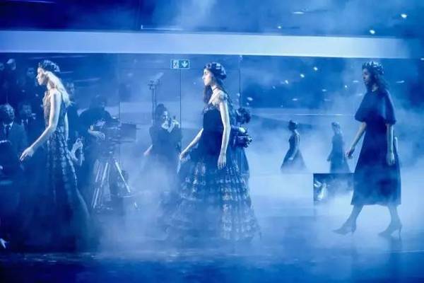 迪奧星星眼妝容怎么化？迪奧星星眼妝容畫法